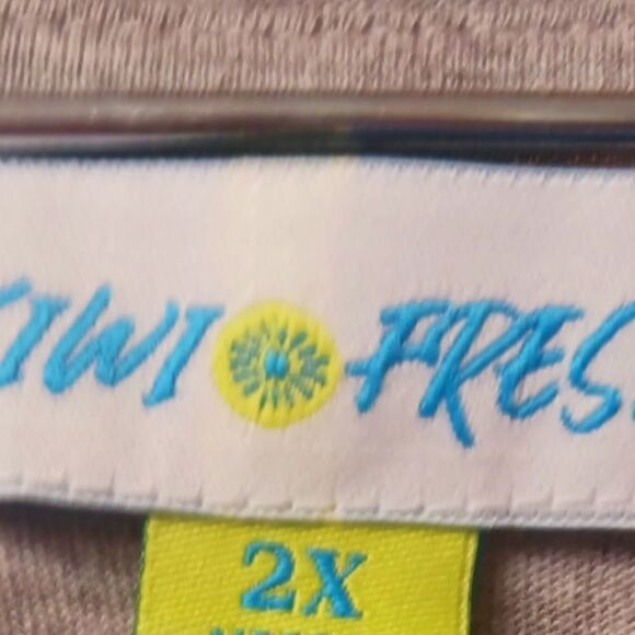 Kiwi Fresh Plus Size New Flamingo Print Tee. - Picture 8 of 14